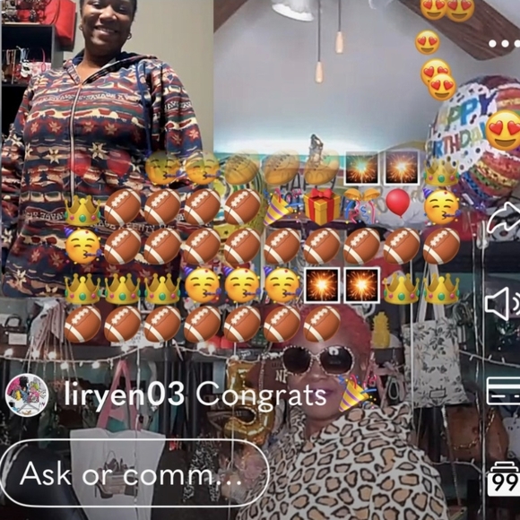 IT'S ANOTHER SHARE SHOW - Picture 11 of 16